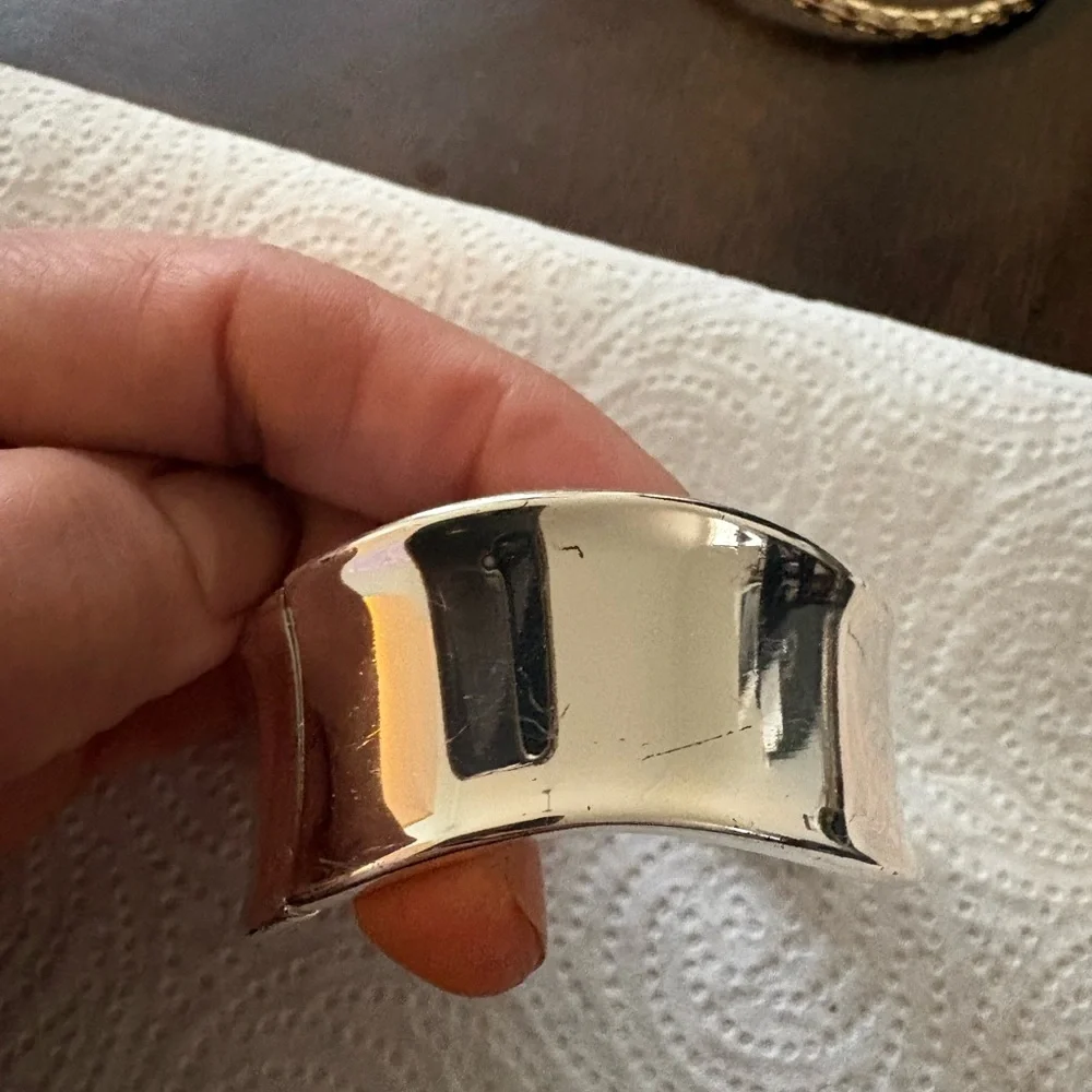 SILVER COLOR BONE CUFFING BRACELET